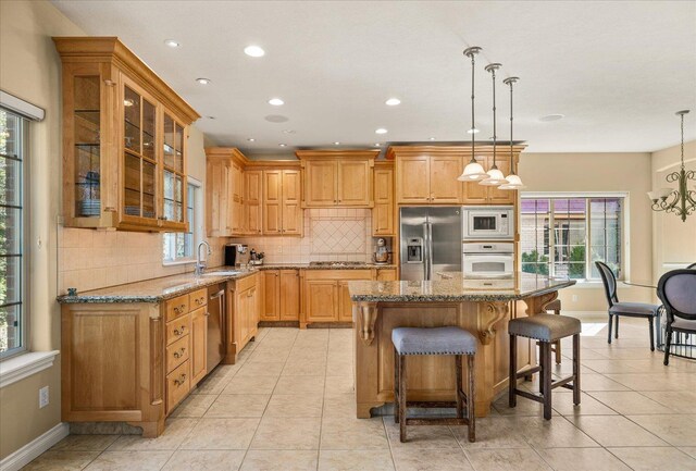 1909 E Pinecrest Rd, Spokane, WA 99203 - kitchen featuring stainless steel appliances, plenty of natural light, and recessed lighting