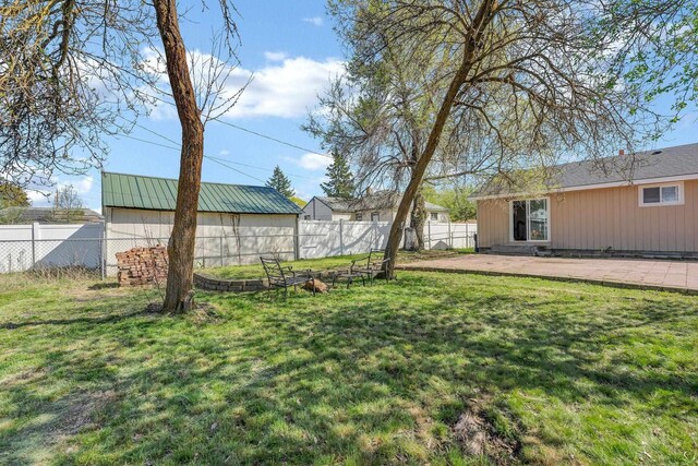 5804 N Regal St, Spokane, WA 99208 - view of yard featuring a patio area and fence