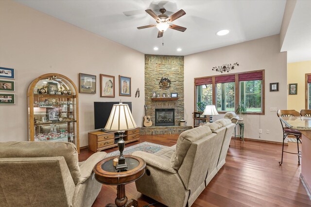 420 Palmer Ln, Chewelah, WA 99109 - living room with ceiling fan, a fireplace, wood finished floors, baseboards, and recessed lighting