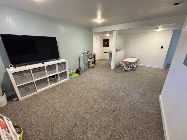 3204 W Queen Pl, Spokane, WA 99205 - interior space featuring carpet floors and baseboards