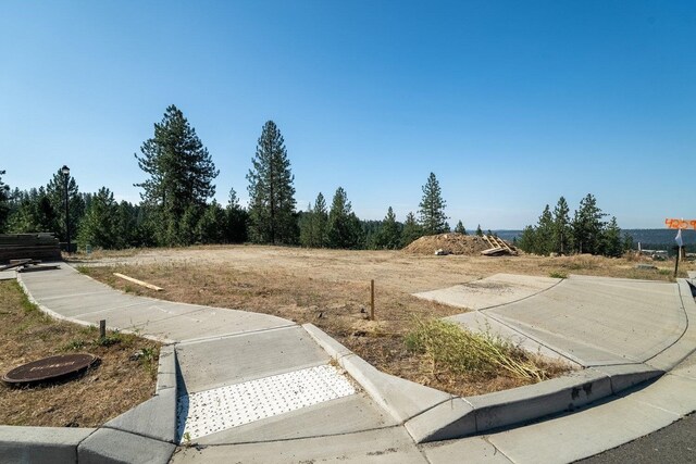 4239 W Bush Dr, Spokane, WA 99208 - photo 2