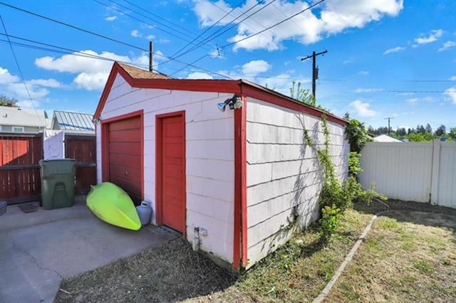 2424 W Fairview Ave, Spokane, WA 99205 - view of outbuilding