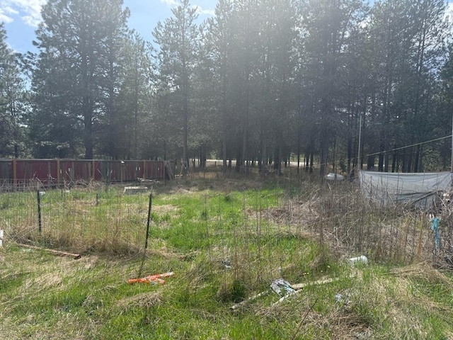 1468 Veit Rd, Newport, WA 99156 - view of yard with fence