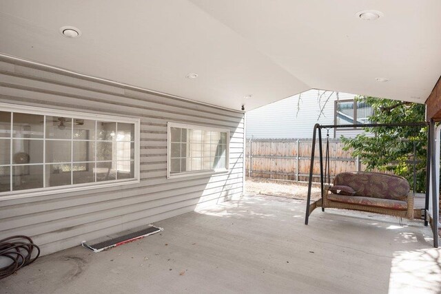 1725 N Park Rd, Spokane Valley, WA 99212 - view of patio with fence