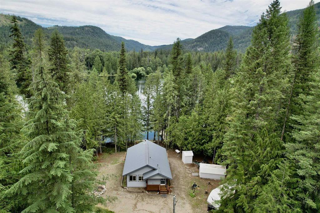 582 Osprey Dr, Cusick, WA 99119 - photo 1