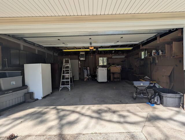 garage featuring freestanding refrigerator