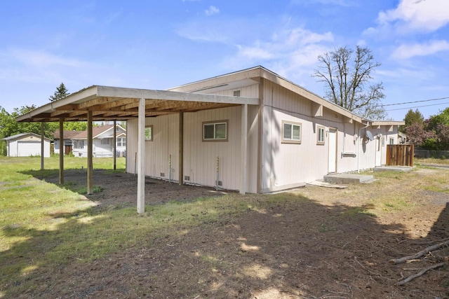 420 E Sanson Ave, Spokane, WA 99207 - view of side of property featuring an outdoor structure