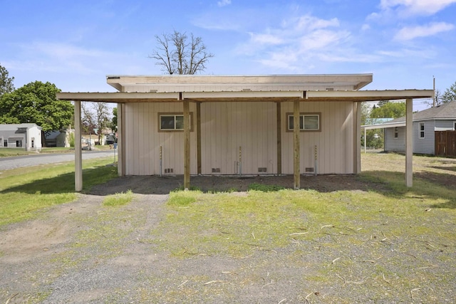 420 E Sanson Ave, Spokane, WA 99207 - view of outbuilding featuring a carport