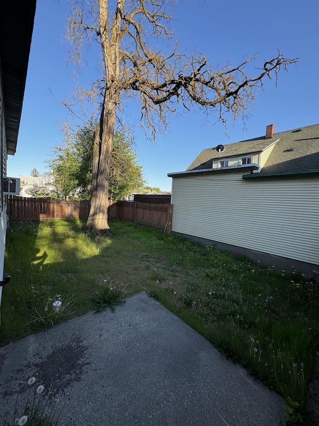 2209 N Washington St, Spokane, WA 99205 - view of yard with a patio area