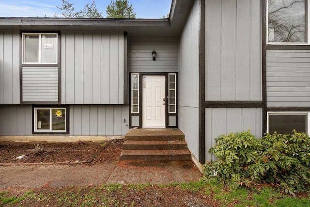view of property entrance