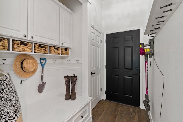 7406 S Deerview Ln, Spokane, WA 99223 - mudroom featuring dark wood finished floors