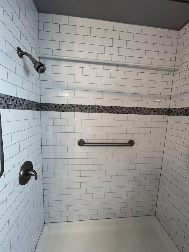 309 S Coal Creek Rd, Harrington, WA 99134 - full bath with a tile shower