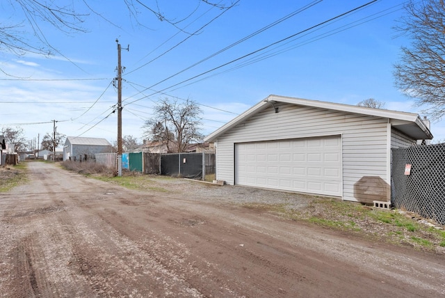 2612 E Longfellow Ave, Spokane, WA 99207 - detached garage featuring fence