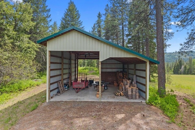 2059 Dry Creek Rd, Chewelah, WA 99109 - view of pole building featuring a carport