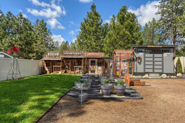 25523 N N Sheridan Rd, Chattaroy, WA 99003 - view of yard featuring a wooden deck