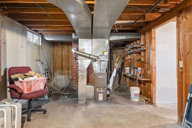 823 N Woodlawn Rd, Spokane Valley, WA 99216 - below grade area with heating unit