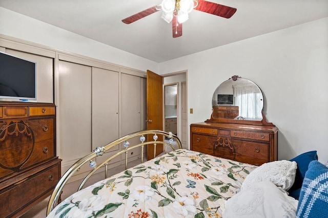 823 N Woodlawn Rd, Spokane Valley, WA 99216 - bedroom with a closet and ceiling fan