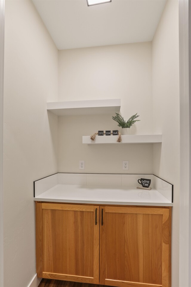 7285 E Columbia Dr, Spokane, WA 99212 - view of bar area