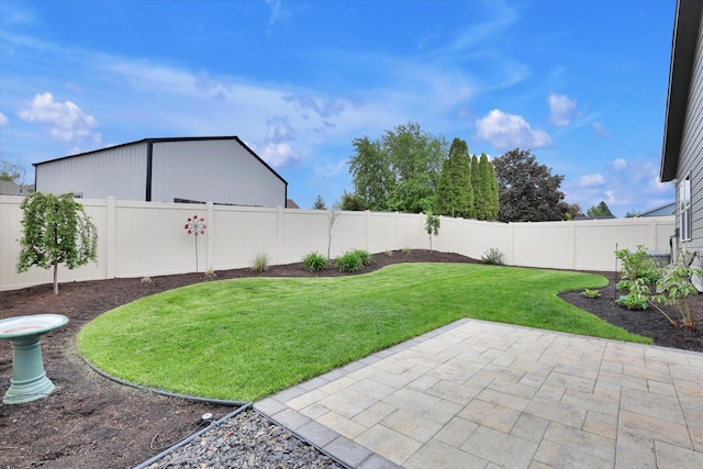 5704 W Jamestown Ln, Spokane, WA 99208 - view of yard with a patio area