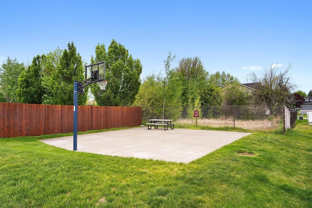 5229 S Altamont Ln, Spokane, WA 99223 - view of sport court with basketball court