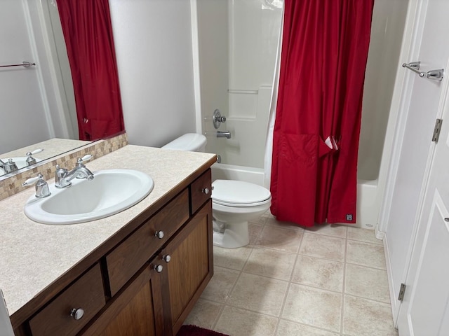 1746 W 14th Ave, Spokane, WA 99204 - full bath featuring toilet, shower / tub combo, vanity, and tile patterned flooring