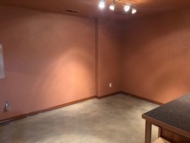1746 W 14th Ave, Spokane, WA 99204 - spare room featuring baseboards