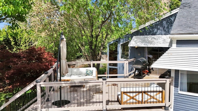 7101 N Greenwood Pl, Spokane, WA 99208 - view of wooden deck