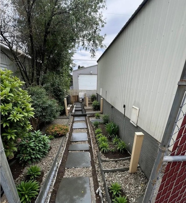 2623 W Olympic Ave, Spokane, WA 99205 - view of yard with an outdoor structure