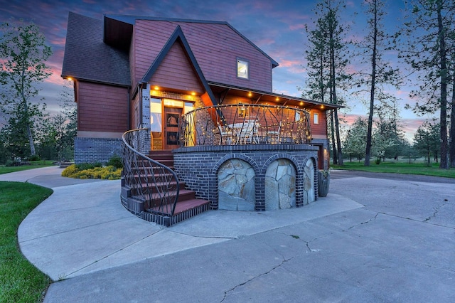 16615 W Stoughton Rd, Cheney, WA 99004 - view of front facade with stairs