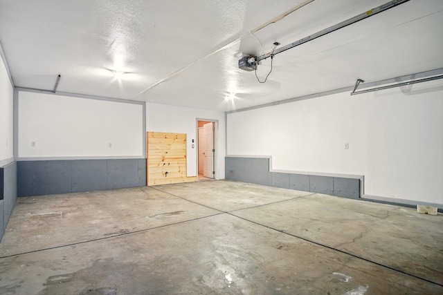 1104 S Comax Ct, Spokane, WA 99224 - garage with a garage door opener
