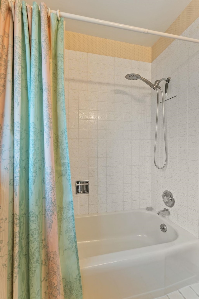 1610 E 35th Ave, Spokane, WA 99203 - full bath with shower / bath combination with curtain