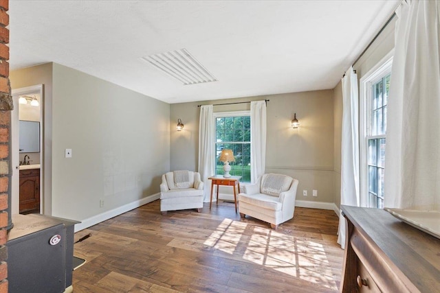 1421 N Sunderland Rd, Spokane Valley, WA 99206 - sitting room featuring wood finished floors and baseboards