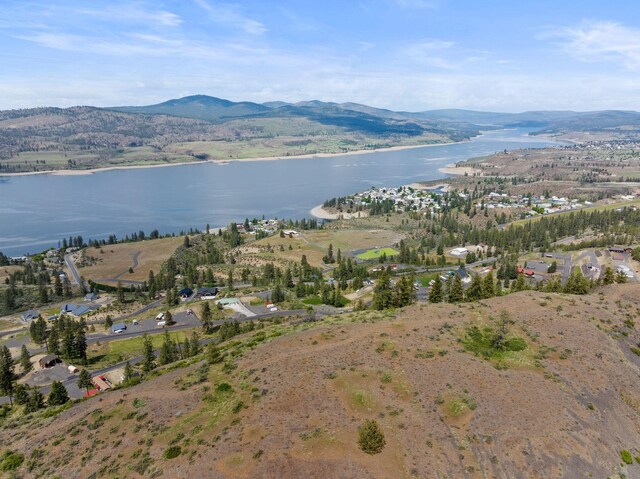 39510 Lakewind Dr N, Seven Bays, WA 99122
