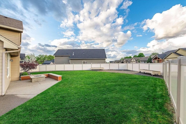 7708 N Warren Ln, Spokane, WA 99208 - view of yard featuring a patio area
