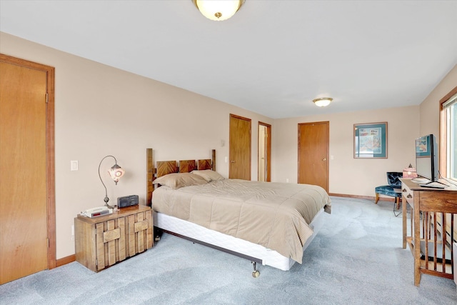 13227 N E Newman Lake Dr, Newman Lake, WA 99025 - bedroom featuring light carpet and baseboards