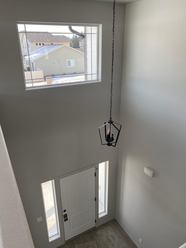 18718 E Riverside Ct, Spokane Valley, WA 99016 - entryway featuring a high ceiling