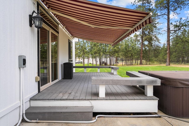 6482 Lakeview Dr, Nine Mile Falls, WA 99026 - deck featuring a hot tub