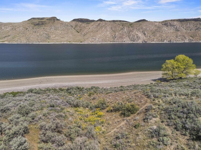 4005 Plum Pt E, Grand Coulee, WA 99133