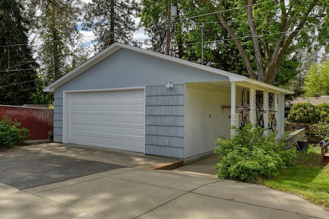 9509 N Atlantic St, Spokane, WA 99218 - garage with a detached garage