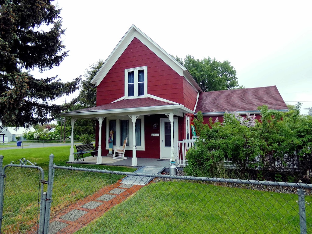 311 S Jefferson St, Medical Lake, WA 99022 - photo 1
