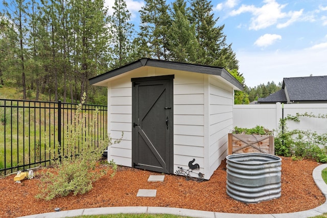 2007 E 33rd Ave, Spokane, WA 99203 - view of shed featuring a fenced backyard