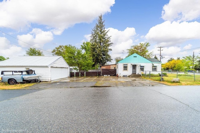 203 N Mcdonald Rd, Spokane, WA 99216 - view of asphalt road