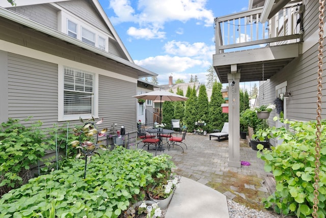 view of patio with outdoor dining area