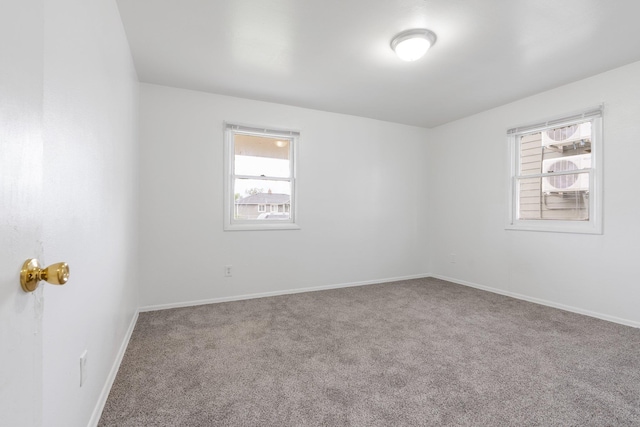 3013 E Broad Ave, Spokane, WA 99217 - empty room featuring carpet and baseboards