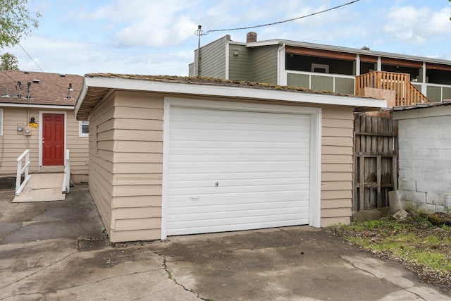 3013 E Broad Ave, Spokane, WA 99217 - garage with concrete driveway