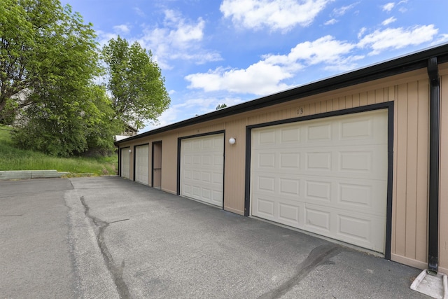 5303 N Argonne Ln Unit 13, Spokane, WA 99212 - view of garage