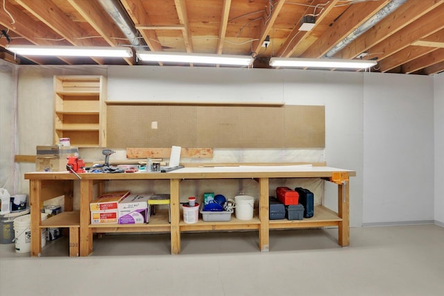 10610 N Iroquois Dr, Spokane, WA 99208 - unfinished basement featuring a workshop area