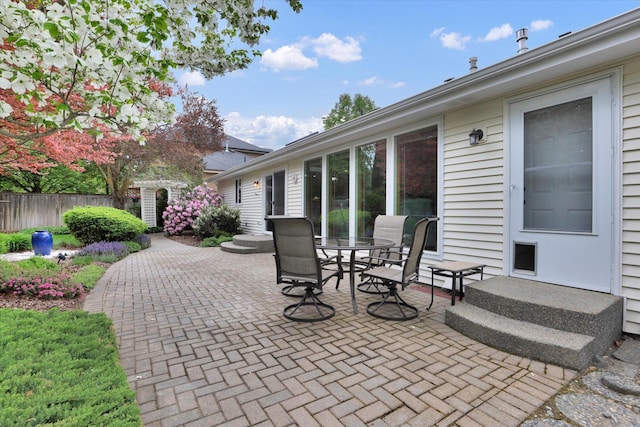 10610 N Iroquois Dr, Spokane, WA 99208 - view of patio with outdoor dining space
