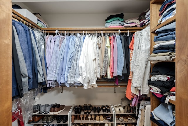 10204 N Wellen Ln, Spokane, WA 99218 - view of walk in closet