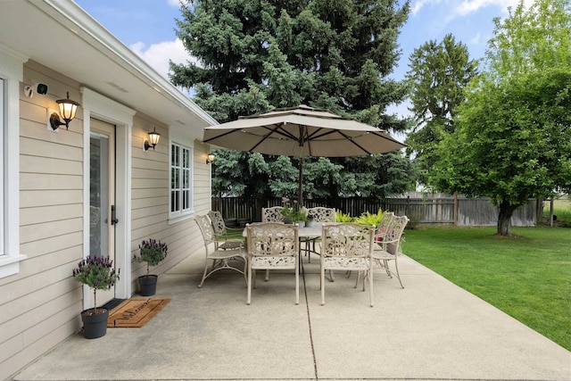 10204 N Wellen Ln, Spokane, WA 99218 - view of patio / terrace with outdoor dining space